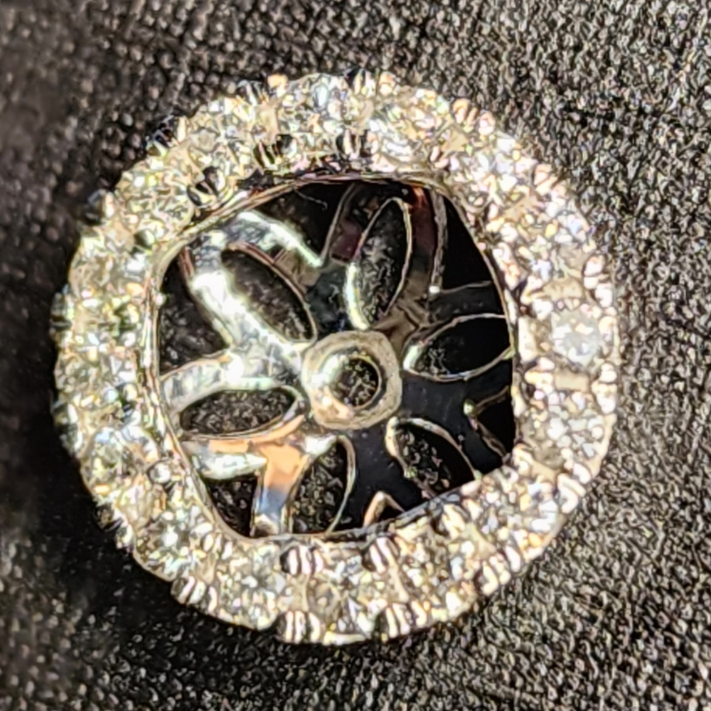 Diamond earring jacket. - Picture 2 of 16